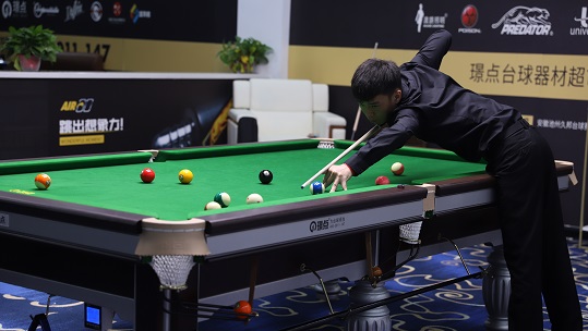 拉动中腰部 拉动中腰部